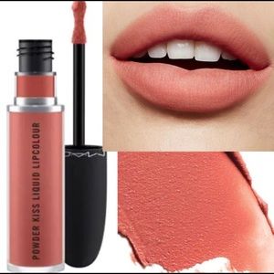 MAC Powder Kiss Liquid Lip - Mull It Over